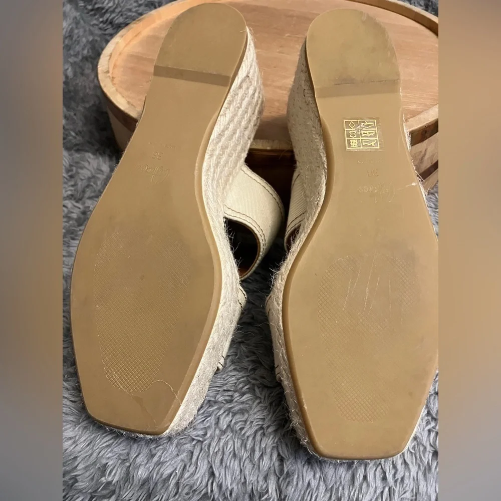 EUC Castaner Espadrilles Wedge Platform Tan Beige Sandals Size US 7.5/ EU 38
